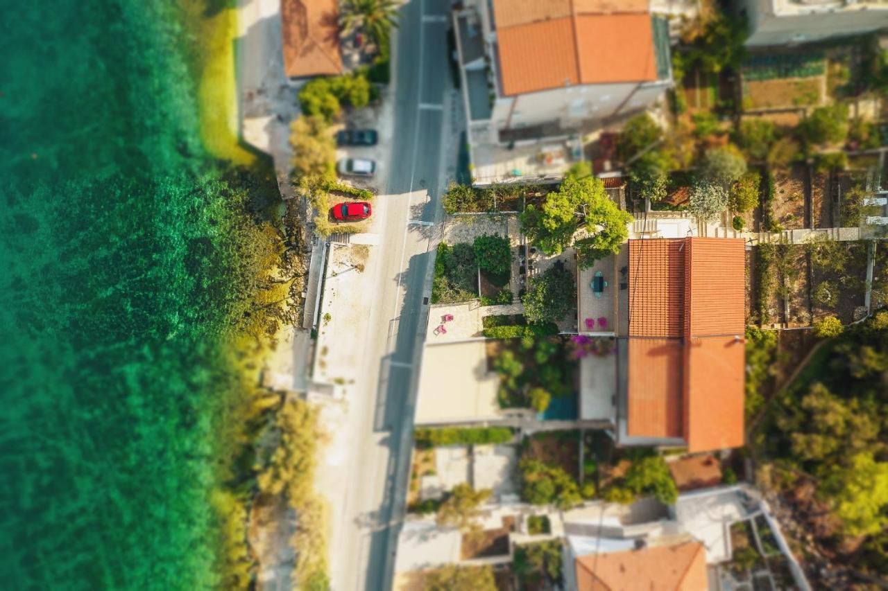 Villa Bua - Beautiful Seafront Apartments Trogir Luaran gambar