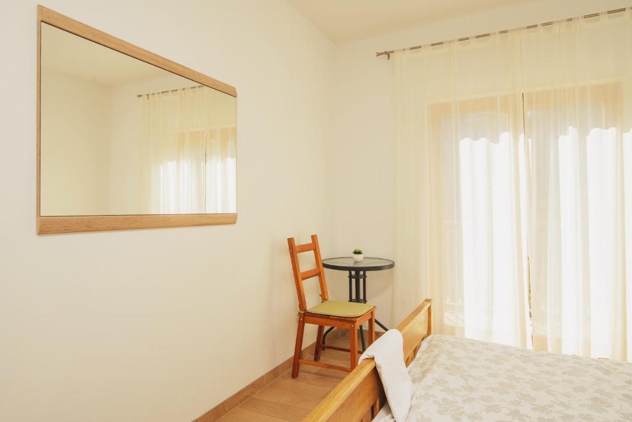 Villa Bua - Beautiful Seafront Apartments Trogir Luaran gambar