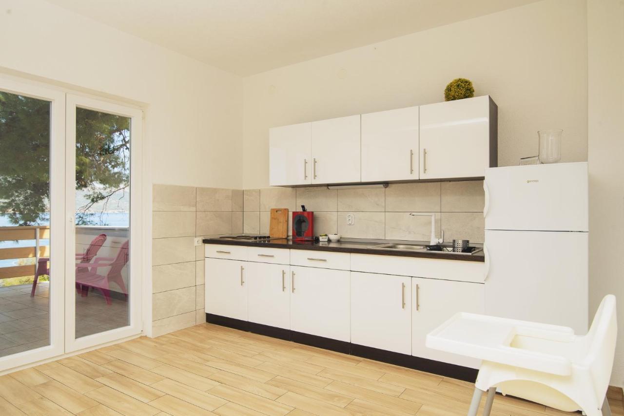 Villa Bua - Beautiful Seafront Apartments Trogir Luaran gambar