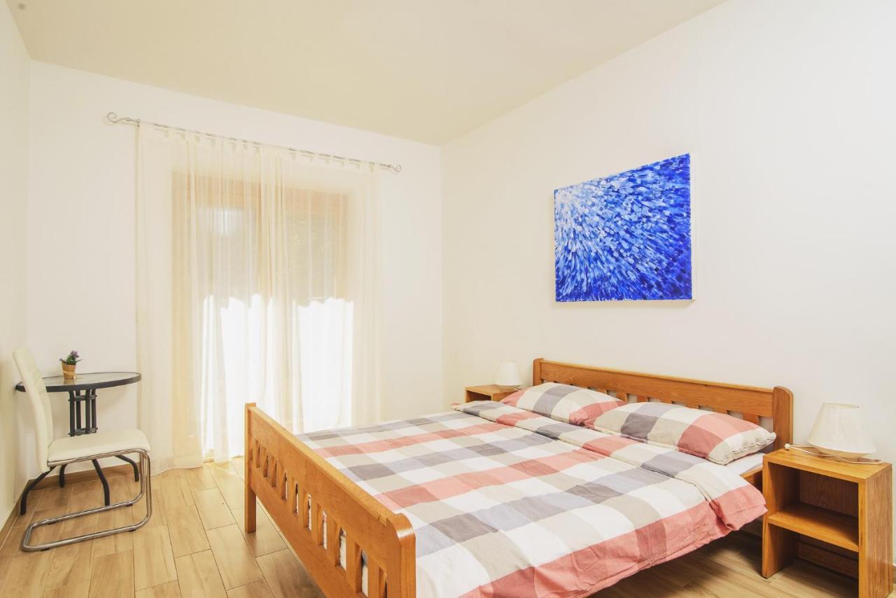 Villa Bua - Beautiful Seafront Apartments Trogir Luaran gambar