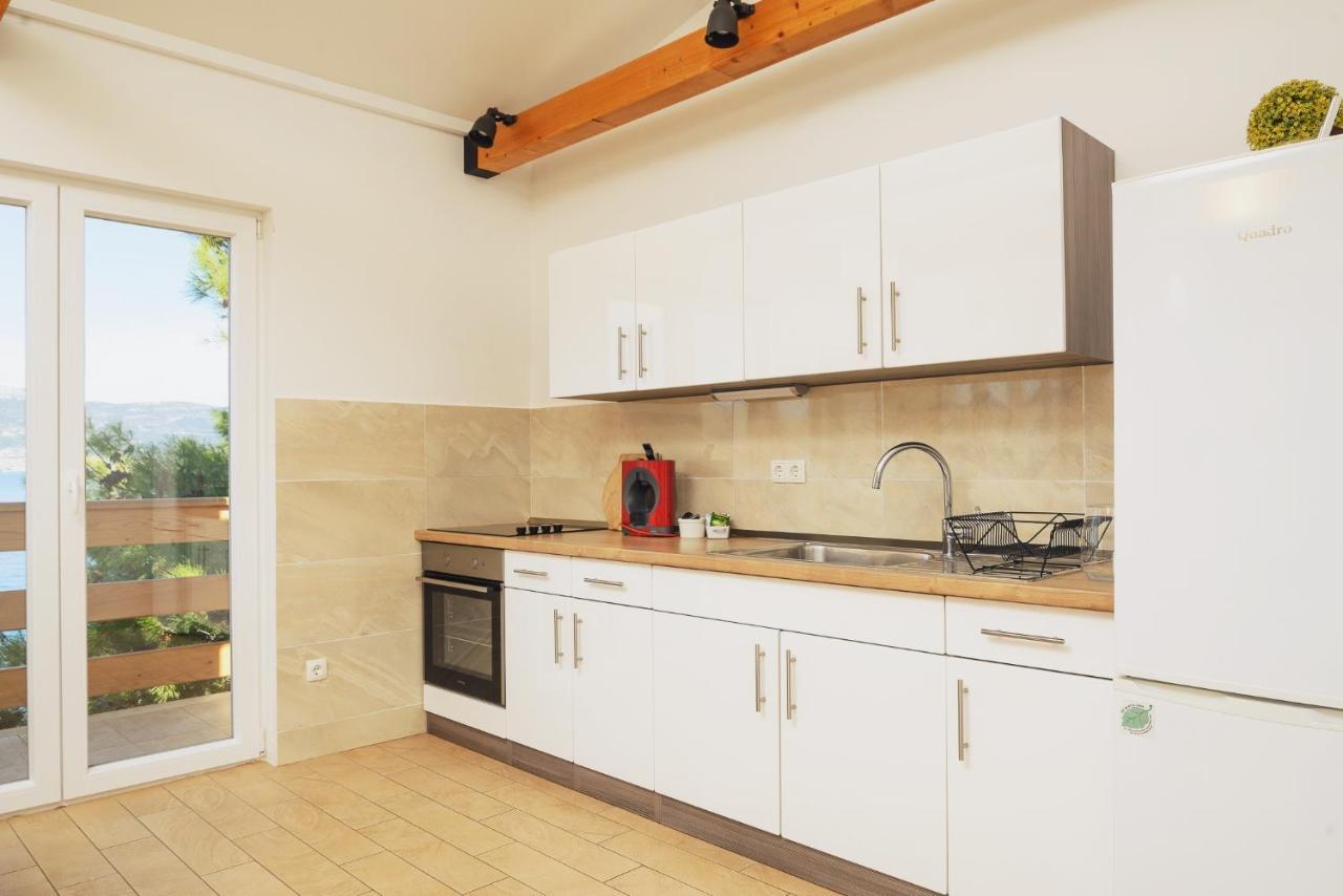 Villa Bua - Beautiful Seafront Apartments Trogir Luaran gambar