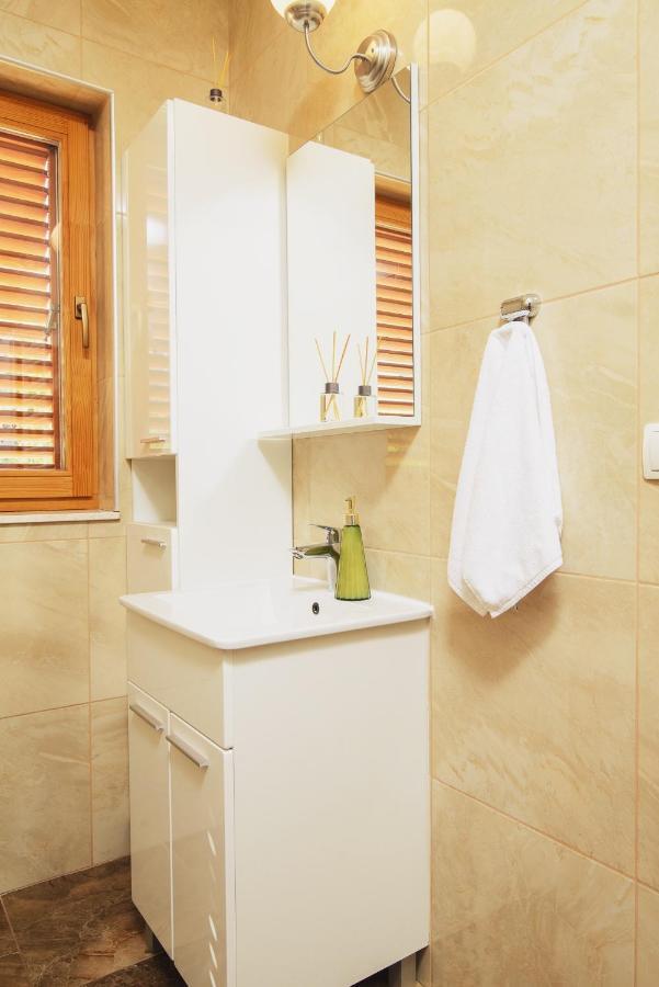 Villa Bua - Beautiful Seafront Apartments Trogir Luaran gambar