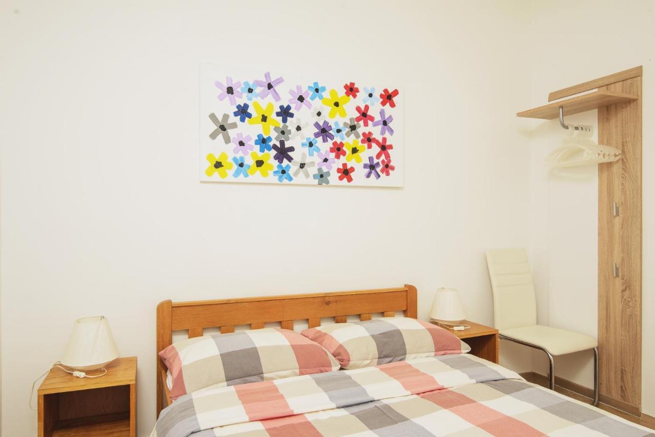 Villa Bua - Beautiful Seafront Apartments Trogir Luaran gambar